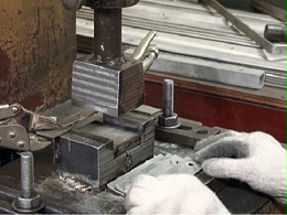 佛山沖壓件包含汽車覆蓋件嗎？