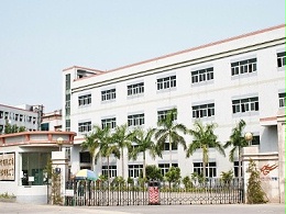 深圳五金沖壓廠，五金加工機械手操作9