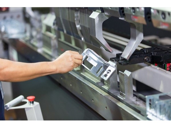 茂名五金沖壓件，剪板機使用方法詳解-[誠瑞豐]