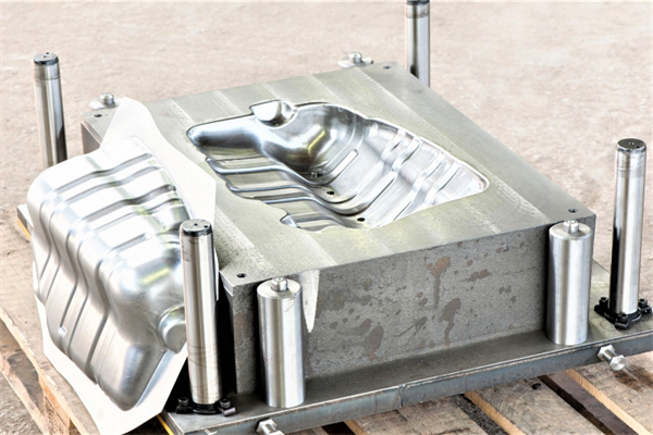 深圳五金沖壓件外發加工廠-沖壓模具圖片