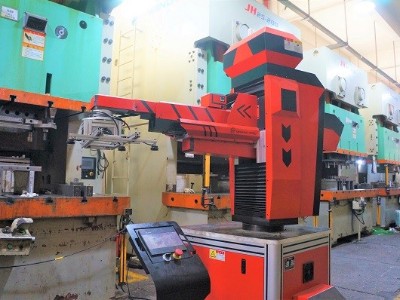 五金沖壓加工行業發展前景的兩大問題-沖壓五金廠