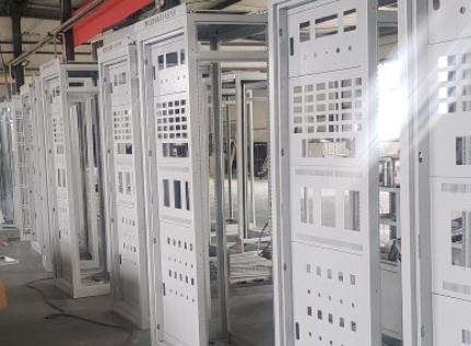 鈑金加工廠-機箱拆卸